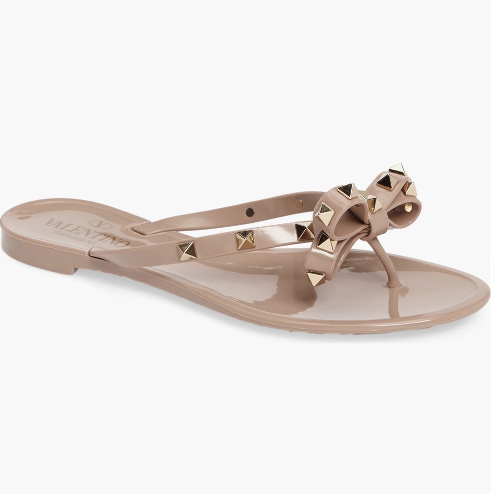 Valentino Rockstud Thong Sandal size:40 color:nude